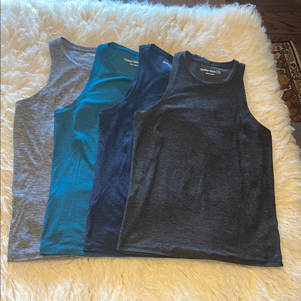 Outdoor voices tank bundle
